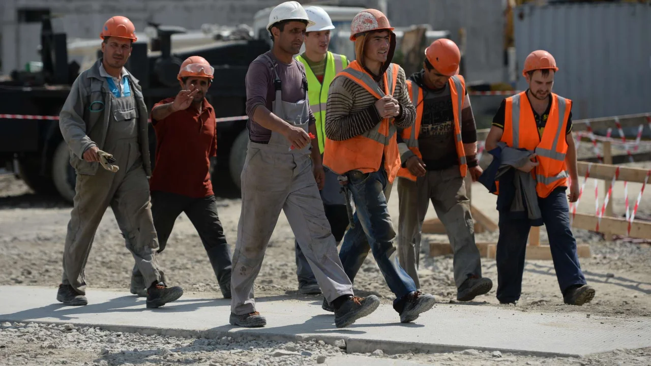 В России вводятся новые ограничения для мигрантов