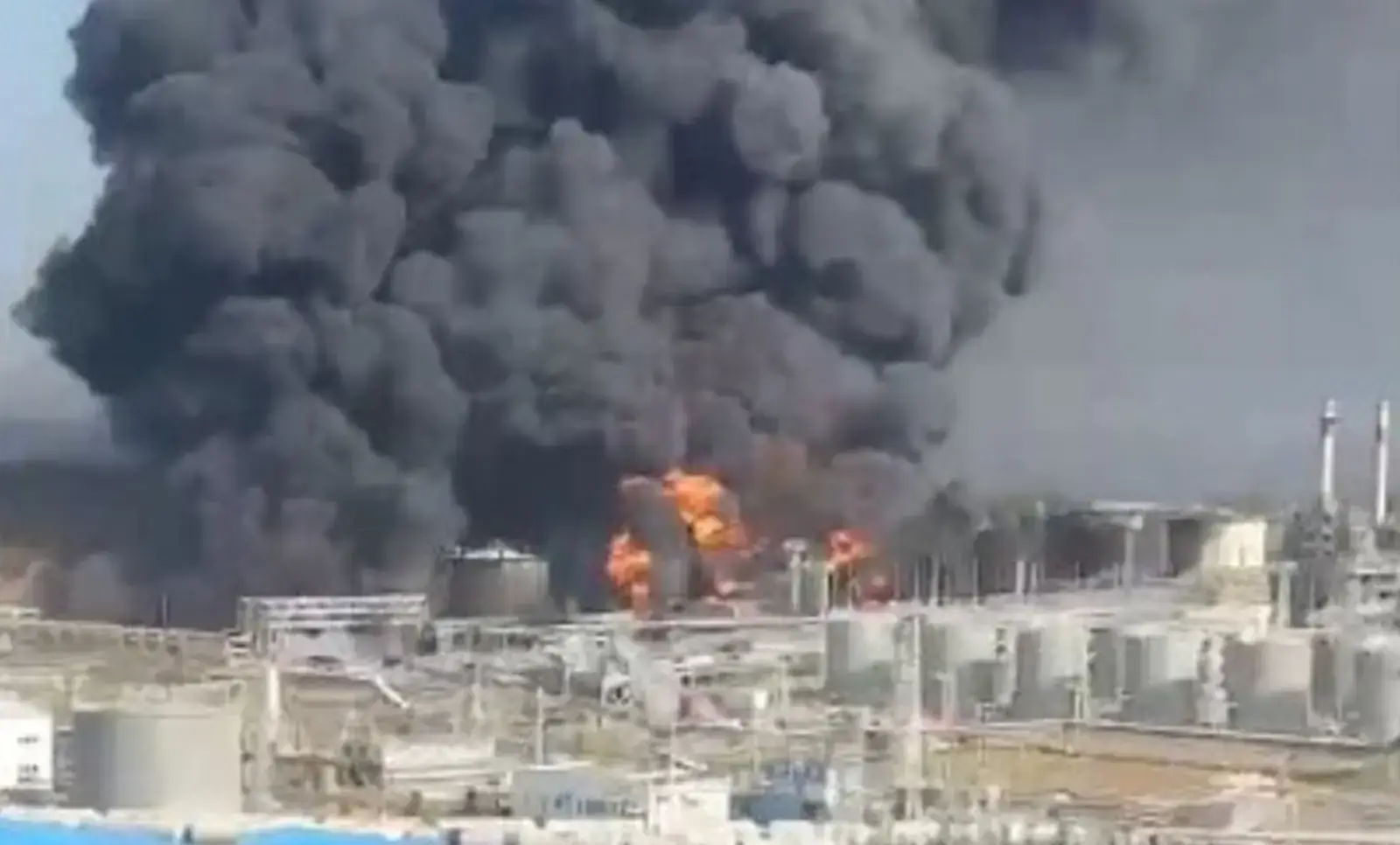 Ukraine struck Novoshahtinsk plant with missile