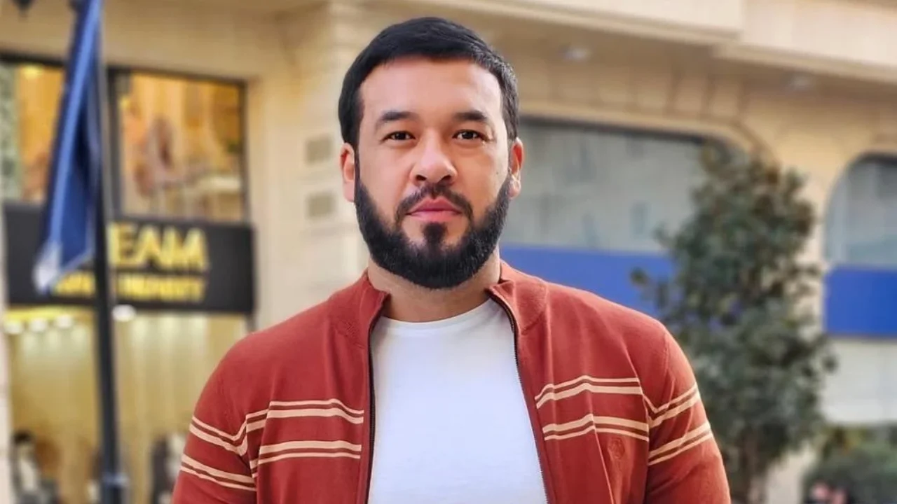 Ulug‘bek Qodirov performed “Goodbye My School” live