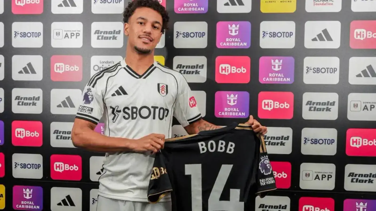 Oskar Bobb signed a long-term contract with Fulham
