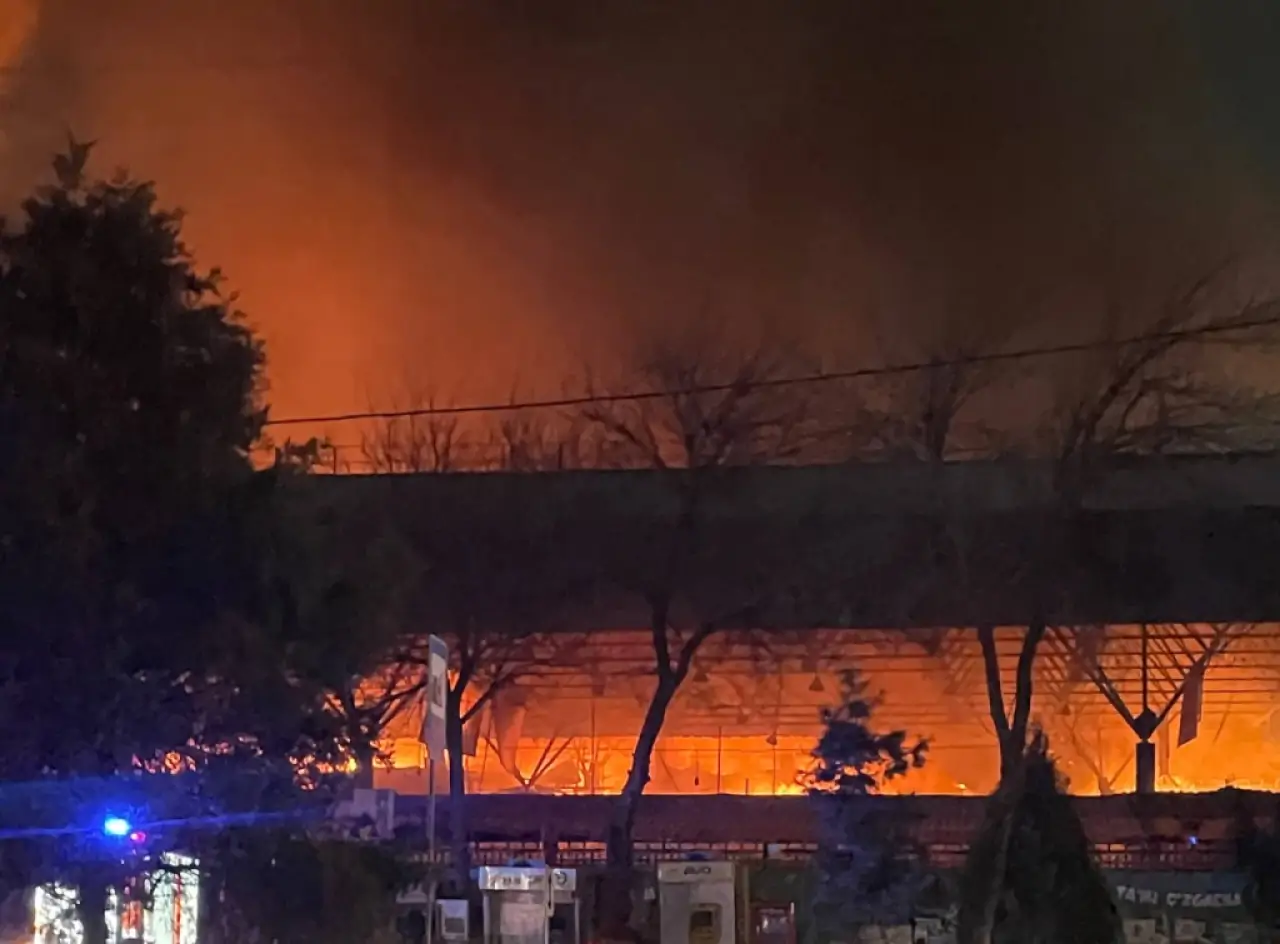 Fire broke out at the 'Aviasozlar' market in Yashnobod