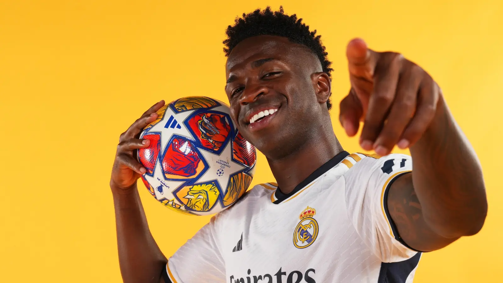 Salary issue between Vinicius and Real