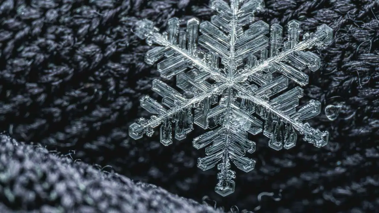 January 3: Rain in some areas, snow in the mountains