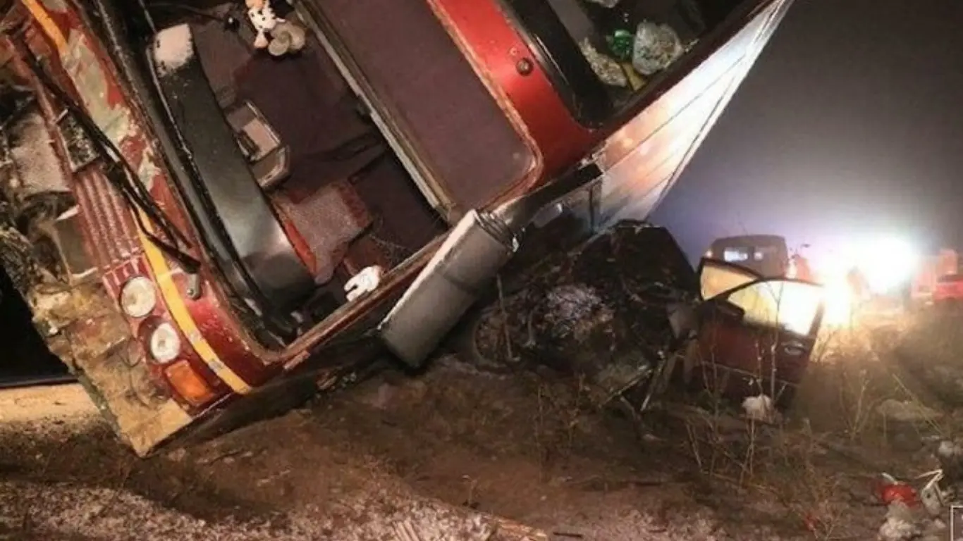 Bus overturned in Kazakhstan, four people died