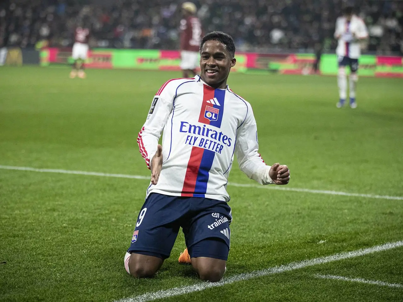 Эндрик оформил хет-трик и принес победу 