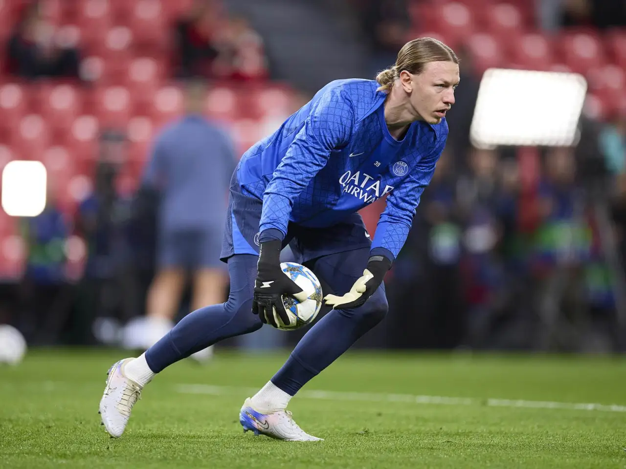 Safonov will return soon after injury