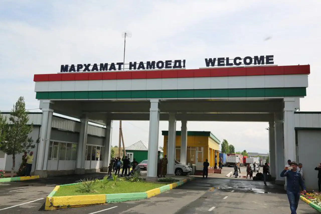 A new logistics center will be built on the Uzbekistan-Tajikistan border