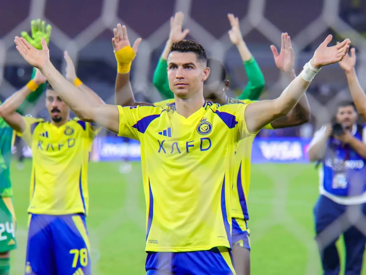 Ronaldo surpassed the 500-goal mark after 30 years old