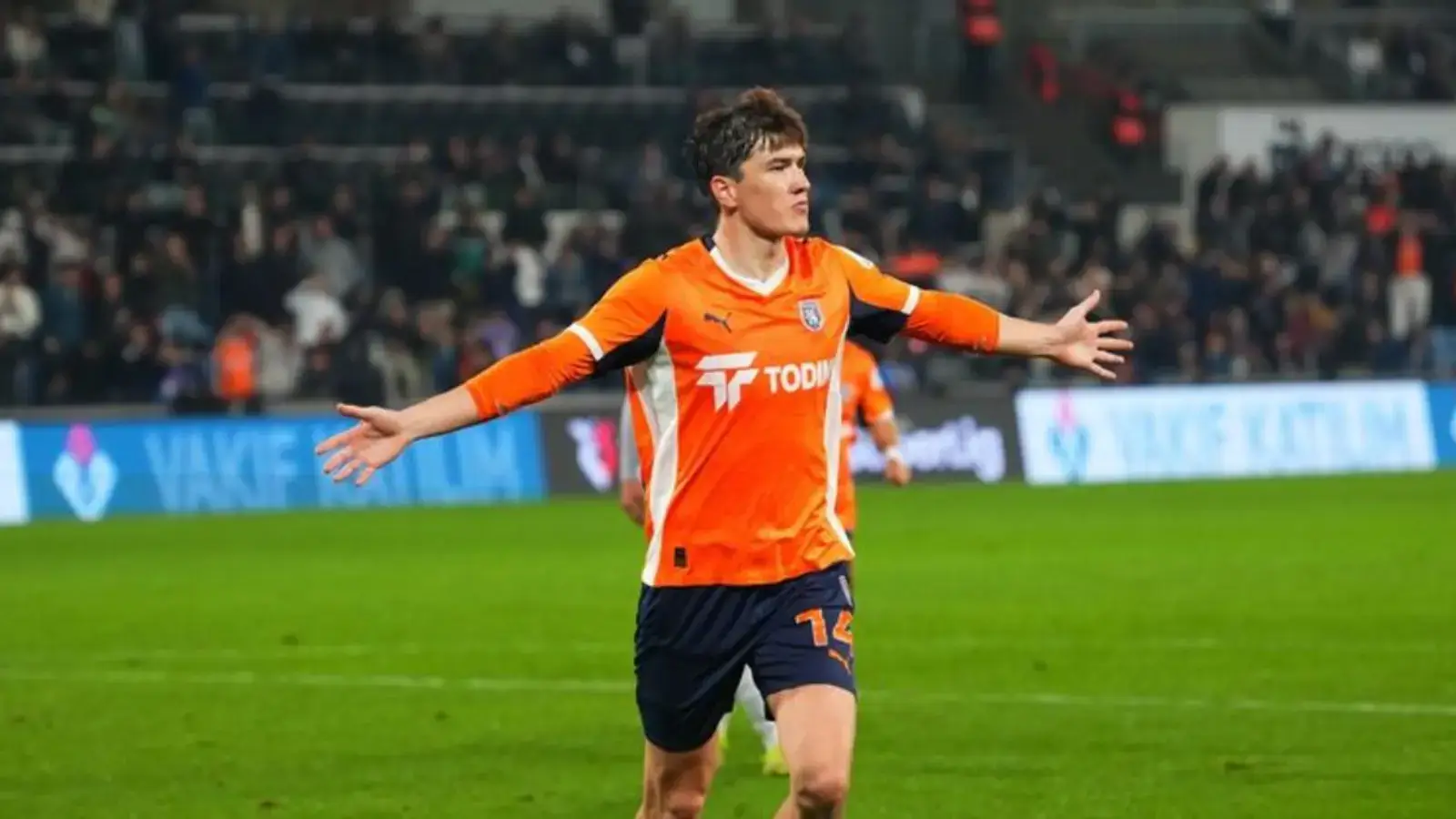 Shomurodov in Fenerbahce’s attention: Transfer negotiations have started