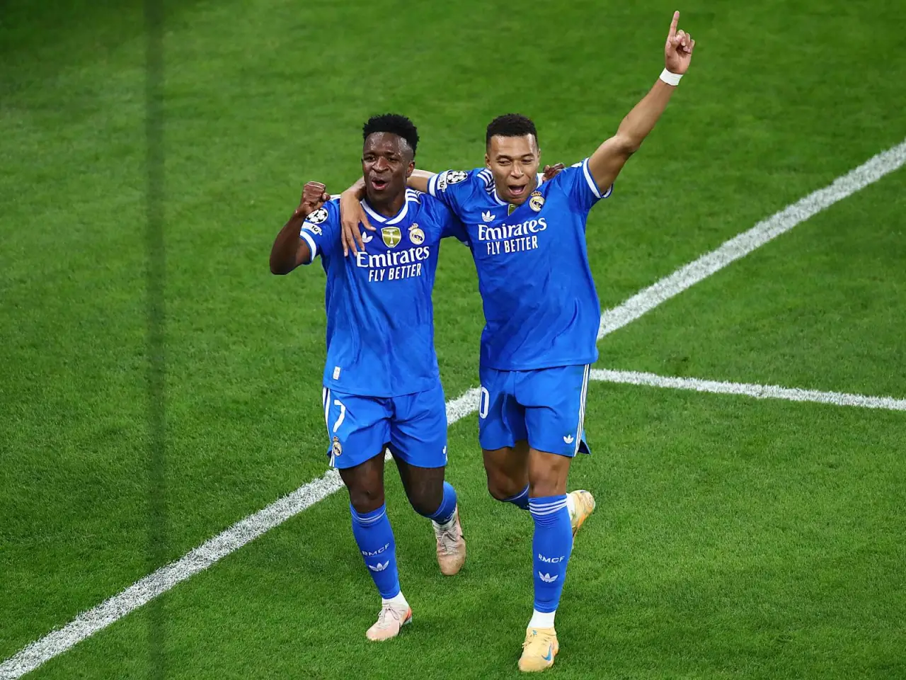 Vinisius va Mbappe irqchilikka qarshi birlashdi