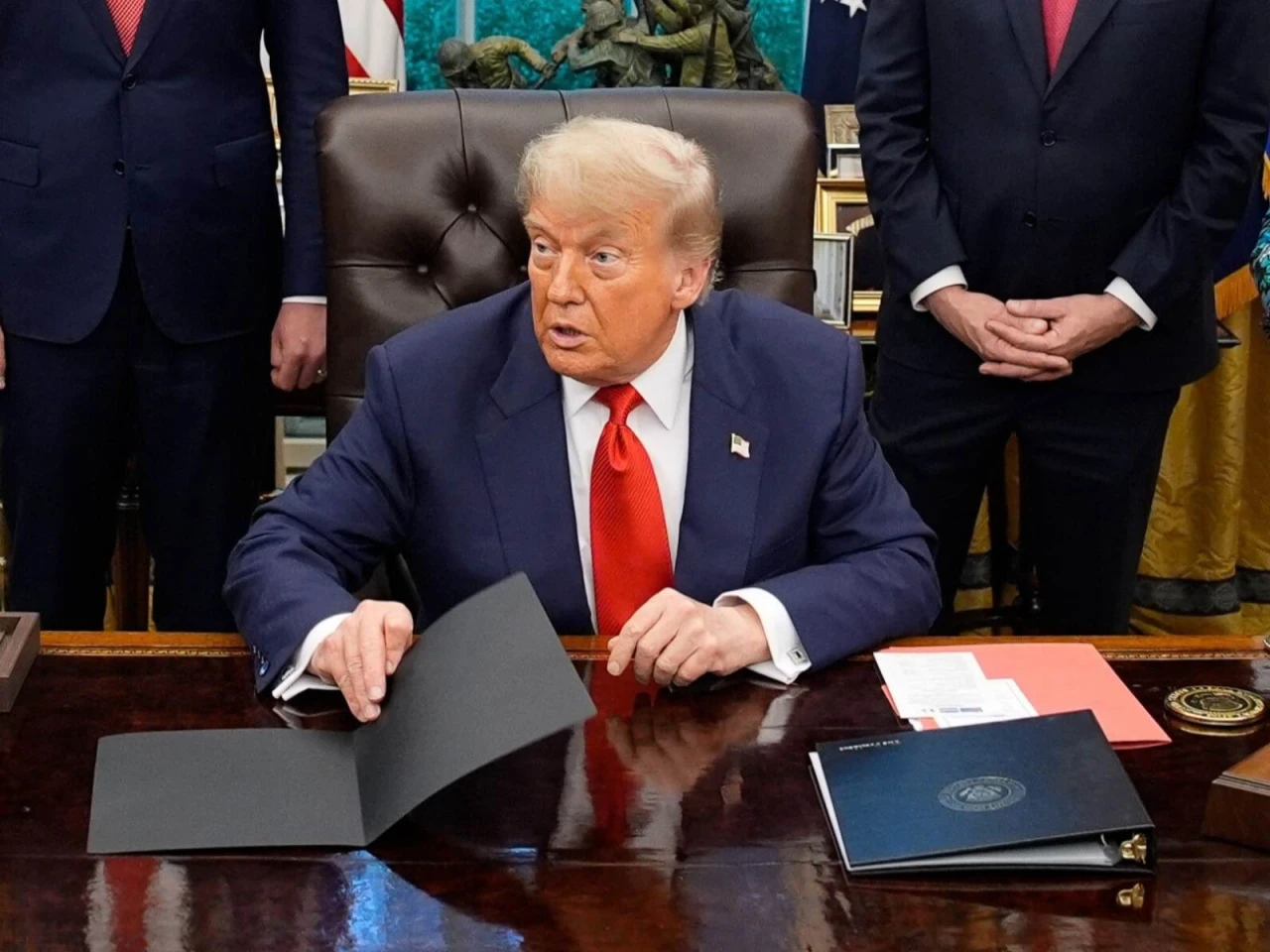 Infantino and Trump met at the Peace Council