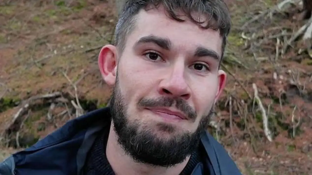 A man who did not sleep for eight days suffered a mental breakdown