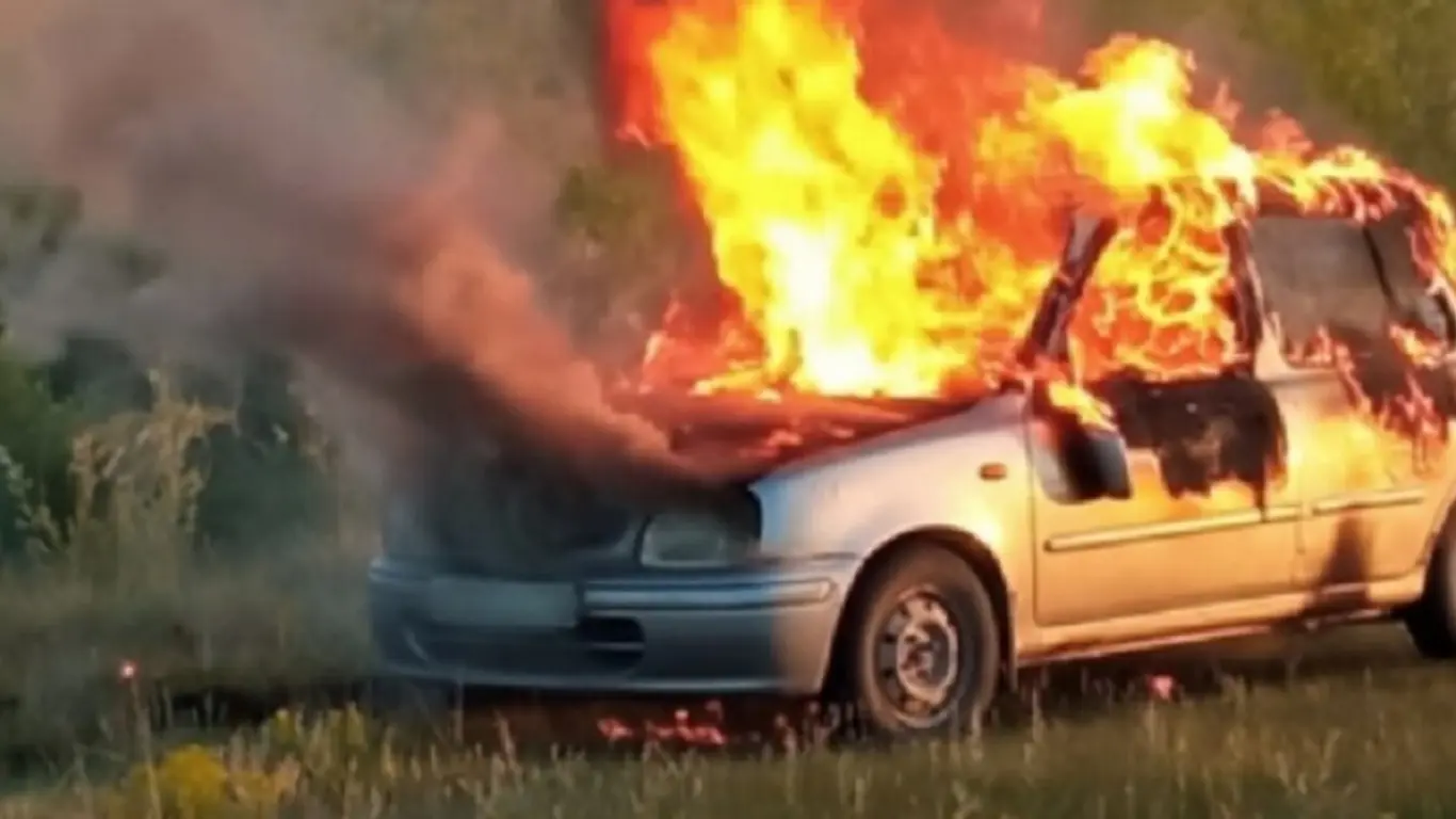 В Пулии мужчина убил свою жену и поджег машину