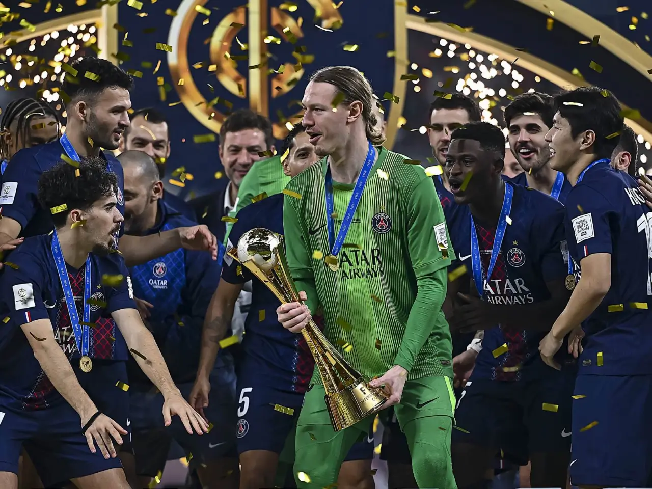 Matvey Safonov turned 27, PSG congratulated