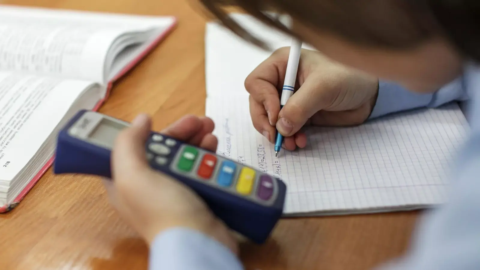 Excess weight negatively affects children's learning