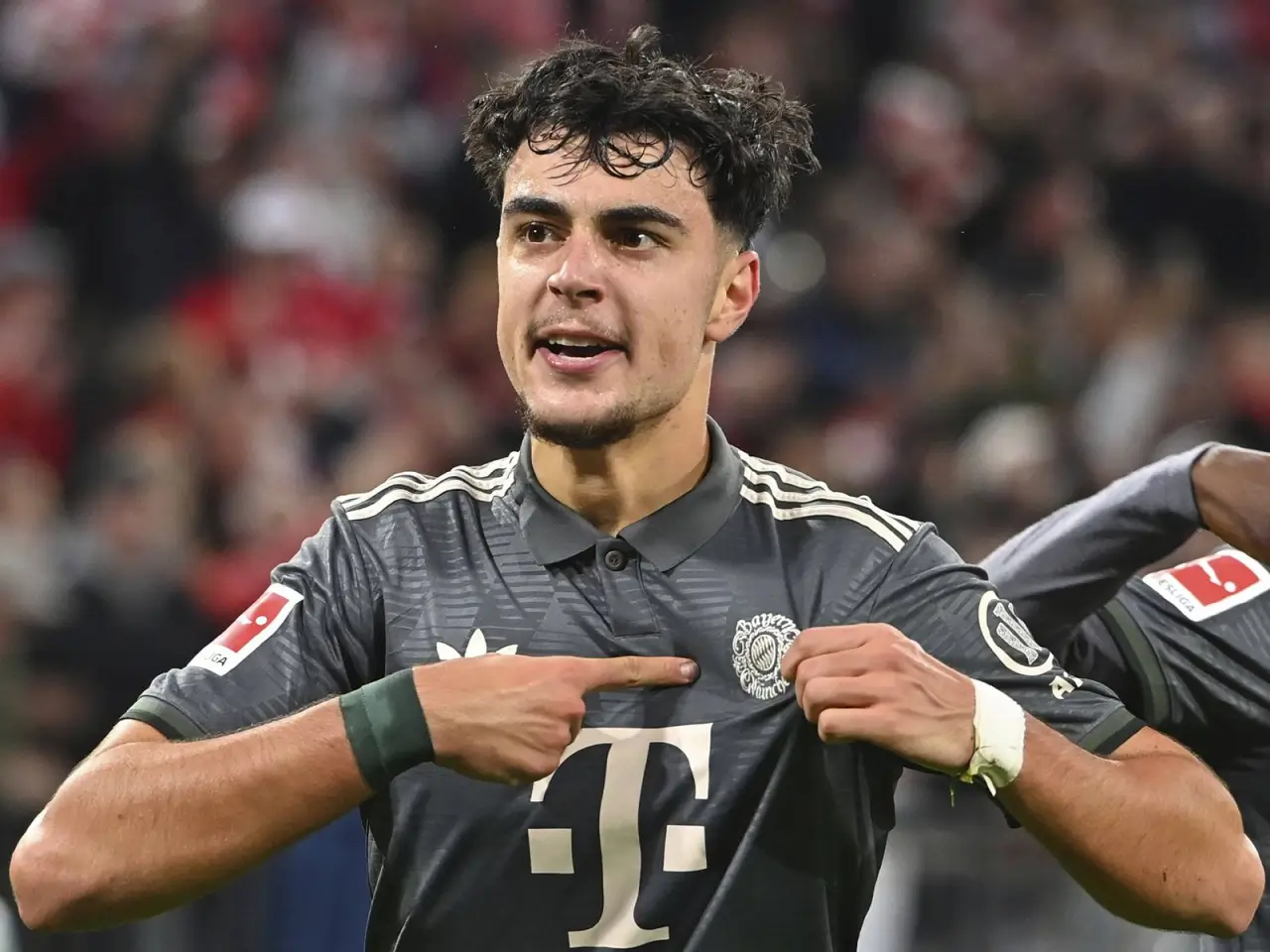 Kompani acknowledged Pavlovich's growth in defense