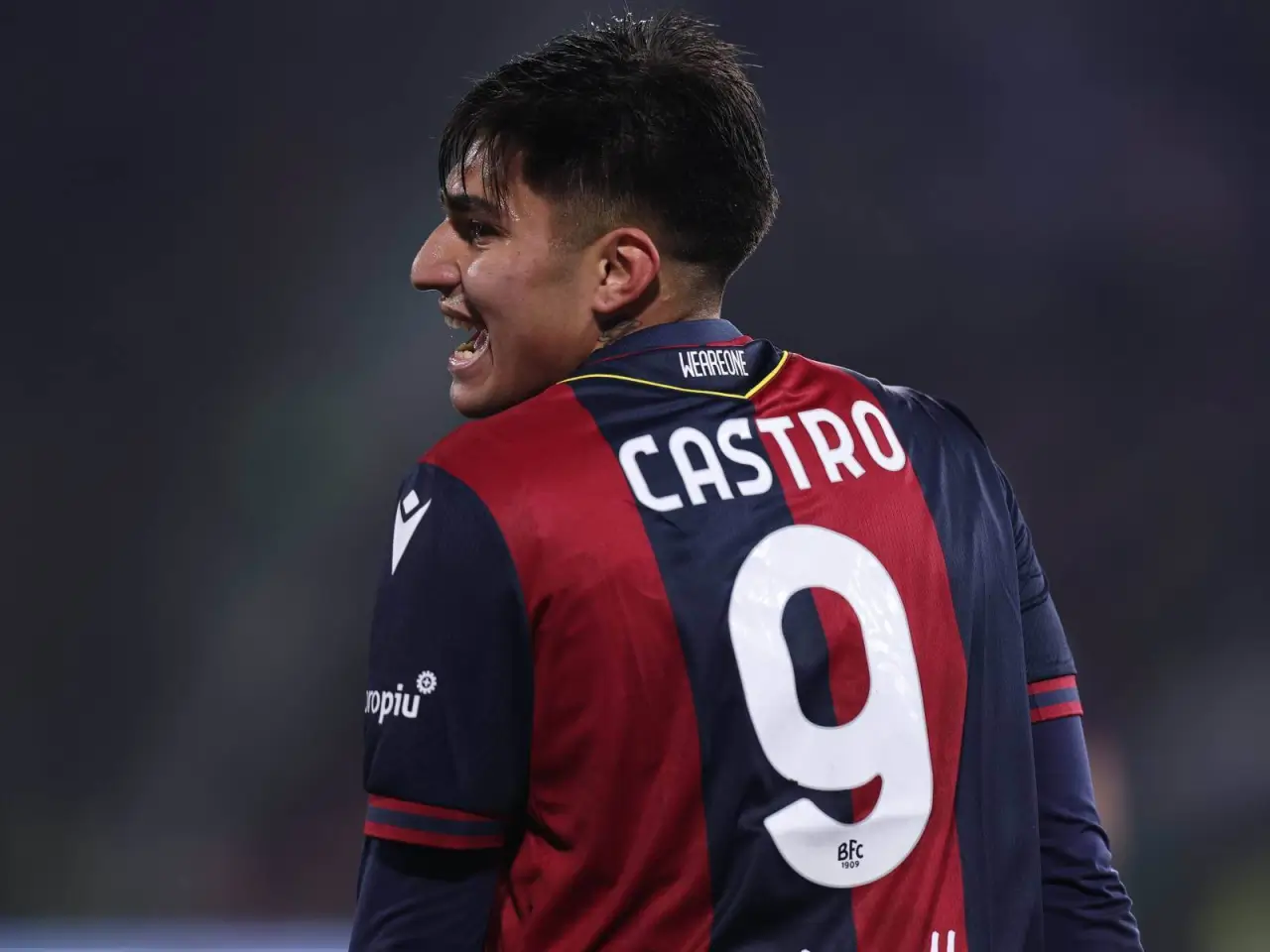 Santiago Castro extended his contract with Bologna