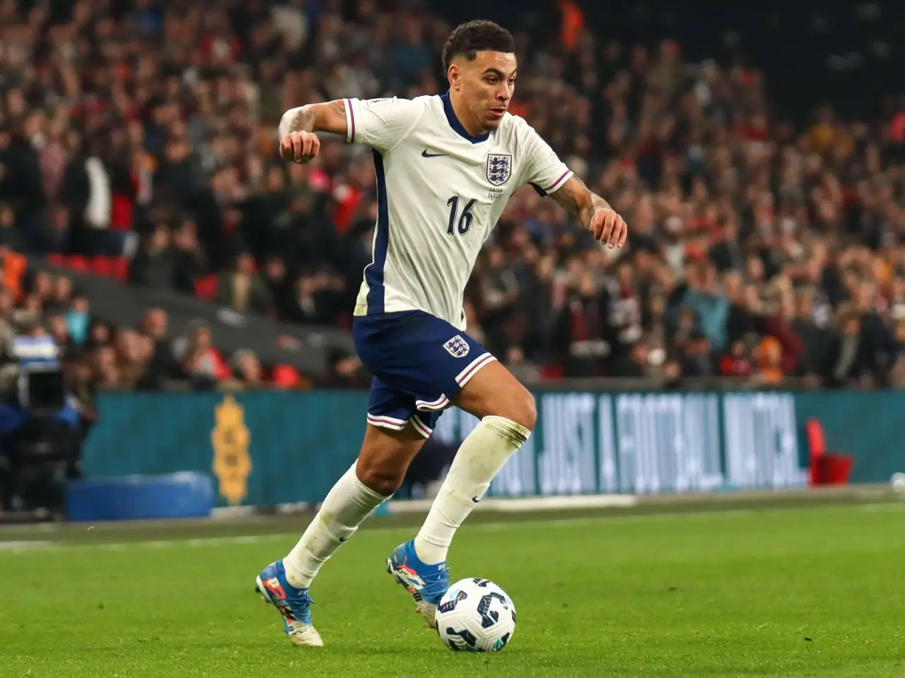 Морган Роджерс интересуют