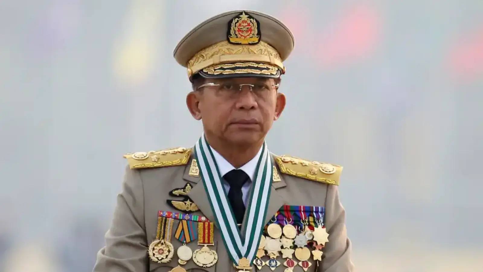 Myanma xunta rahbari Min Aun Xlaing prezident bo'lishga tayyorlanmoqda