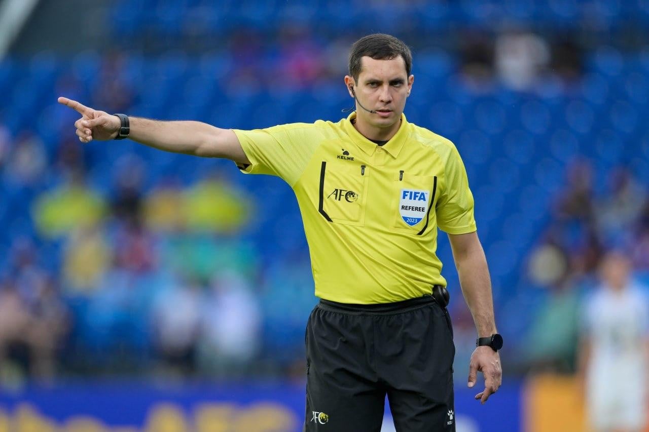 O'zbekistonlik hakamlar Yaponiya va Koreya klublari bahsini boshqaradi