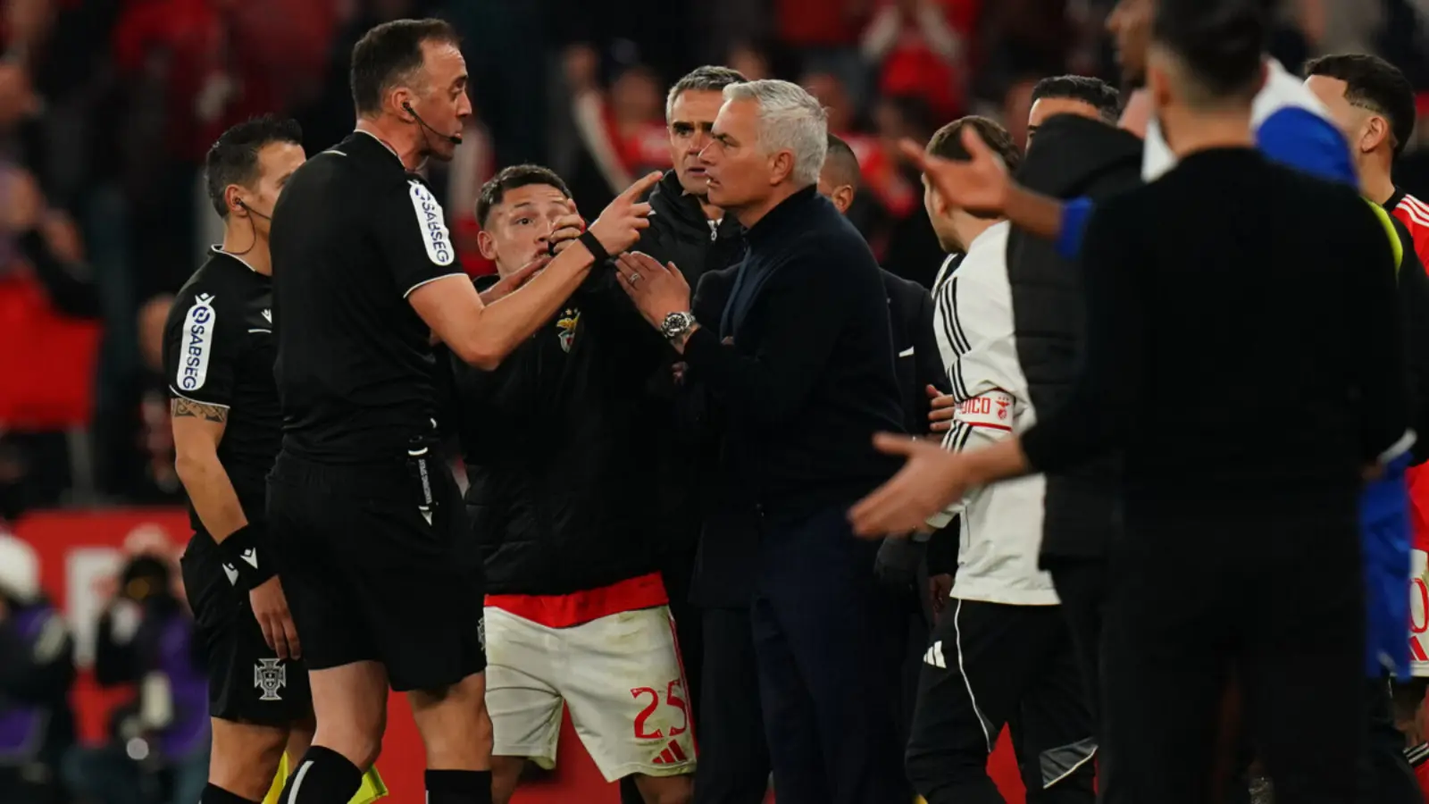 Mourinyu Gonsalesni qirq marta sotqin deb ataganini tan oldi