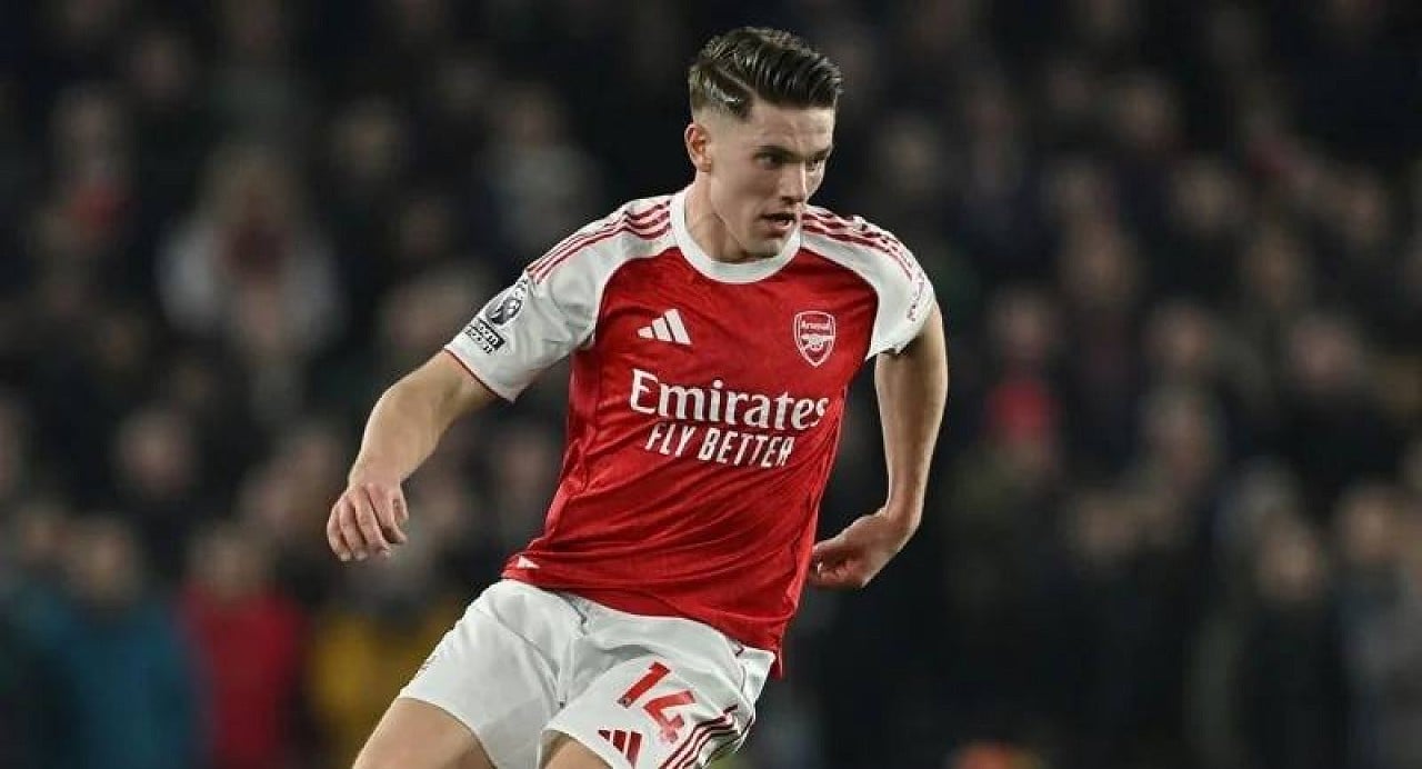 "Arsenal" Angliya Kubogida "Mansfild Taun"ni mag'lub etdi