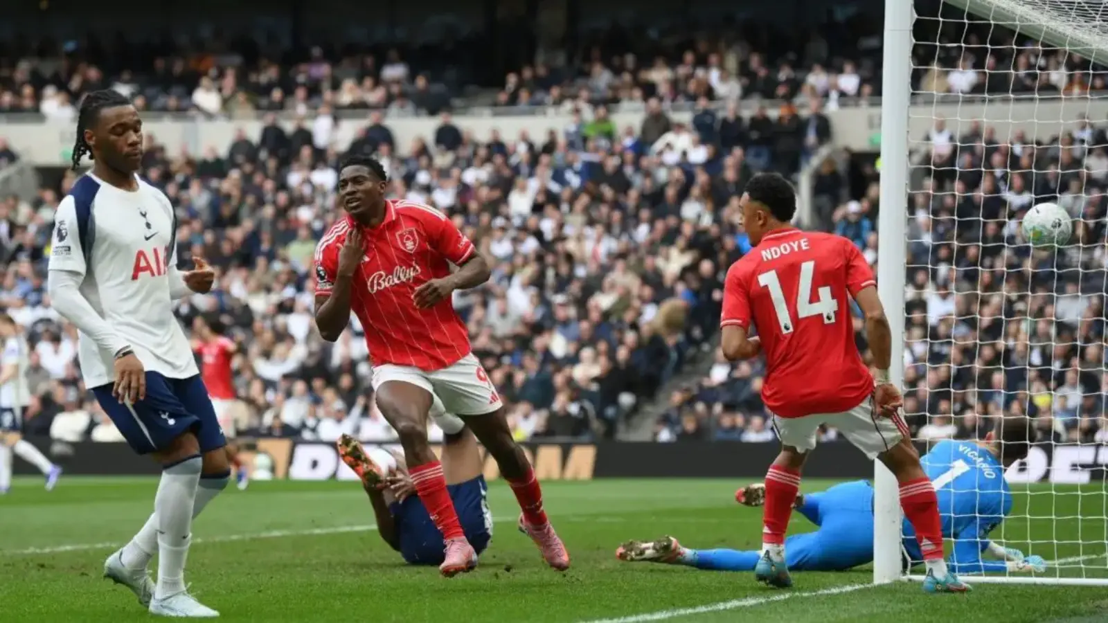 Tottenham suffered an unexpected defeat and dropped in the standings