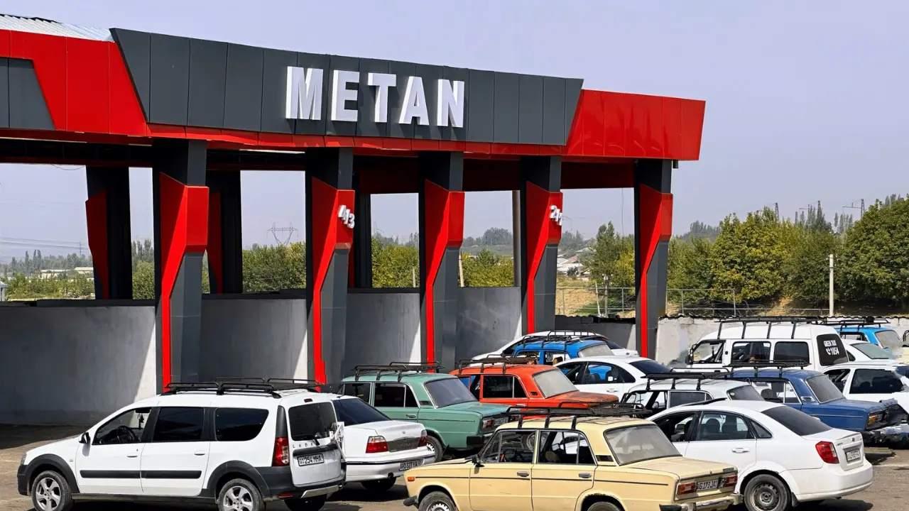 Restrictions introduced at methane stations due to low gas pressure