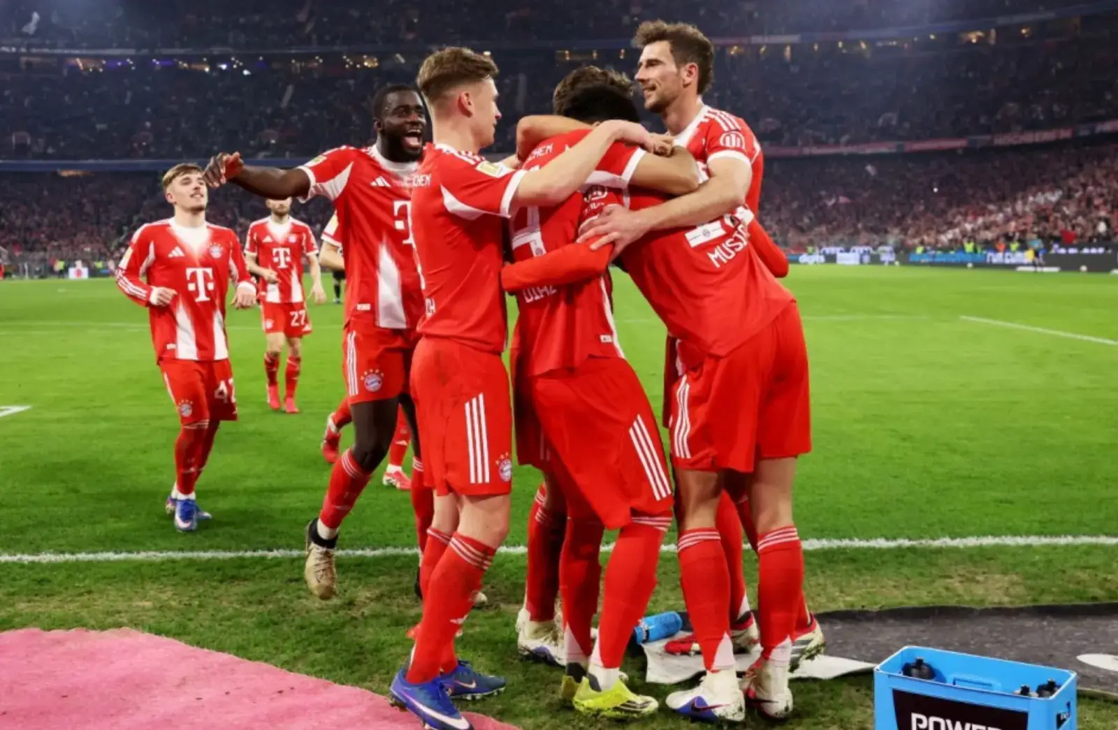 Bayern defeated Borussia 4:1