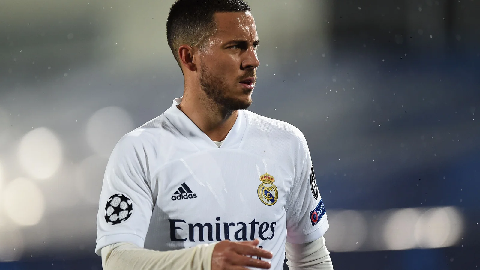 Eden Azar defends Vinicius and warns about pressure