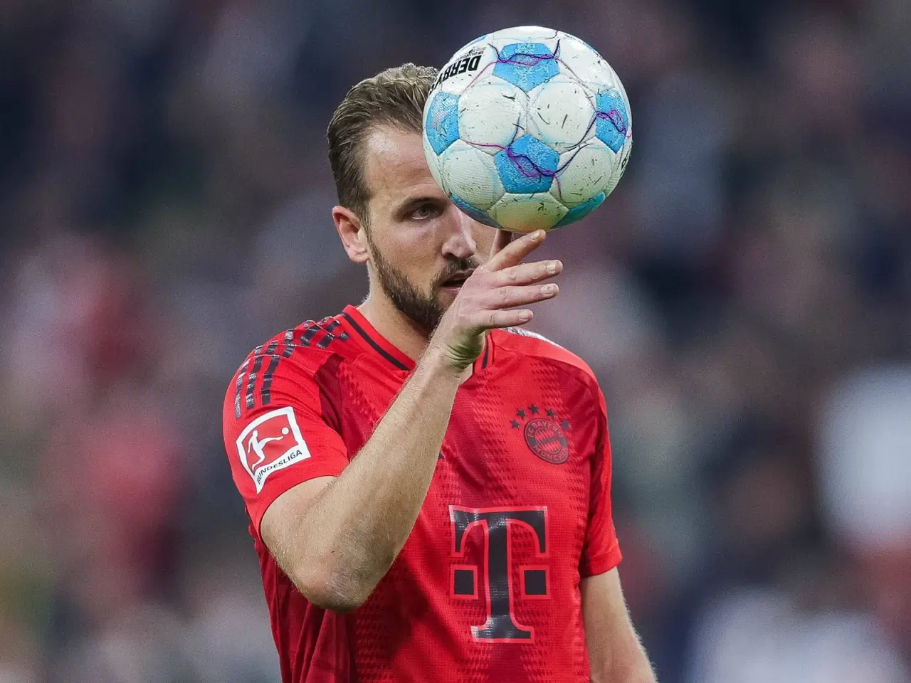 Harry Kane: 'It's still early about Lewandowski's record'