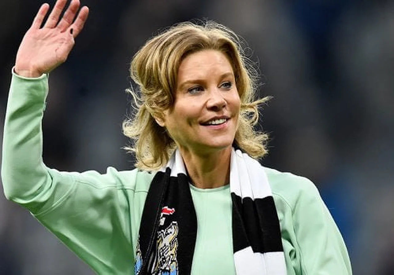 Amanda Staveley shows interest in buying Tottenham