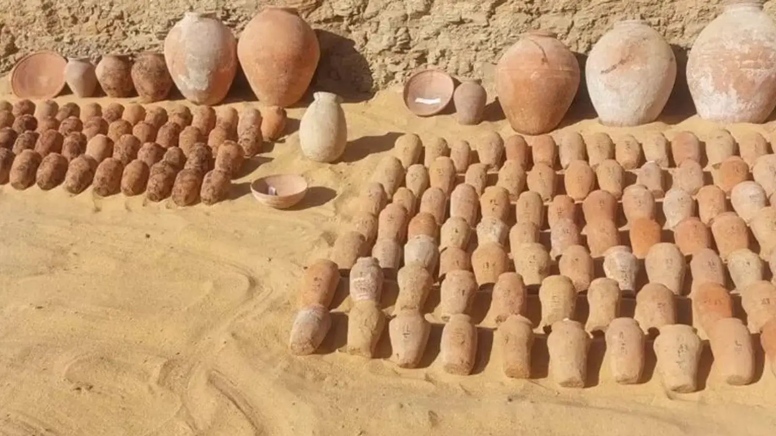 Ancient tombs and inscribed vessels found in Egypt