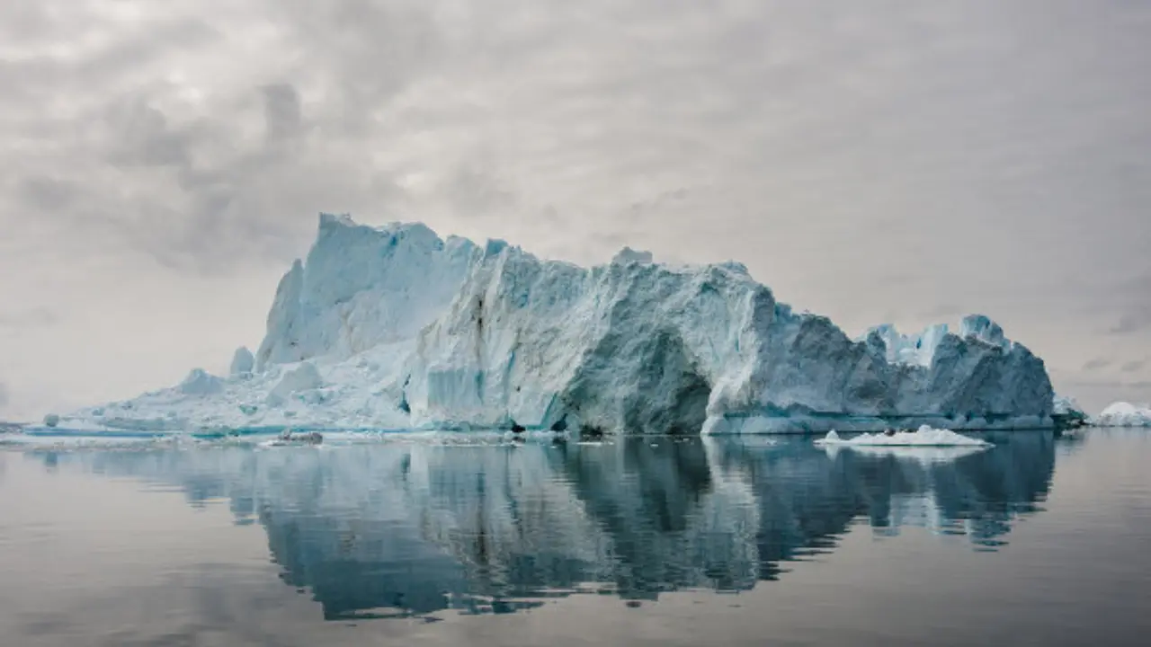 Ice season in Alaska shortened by twenty-seven years
