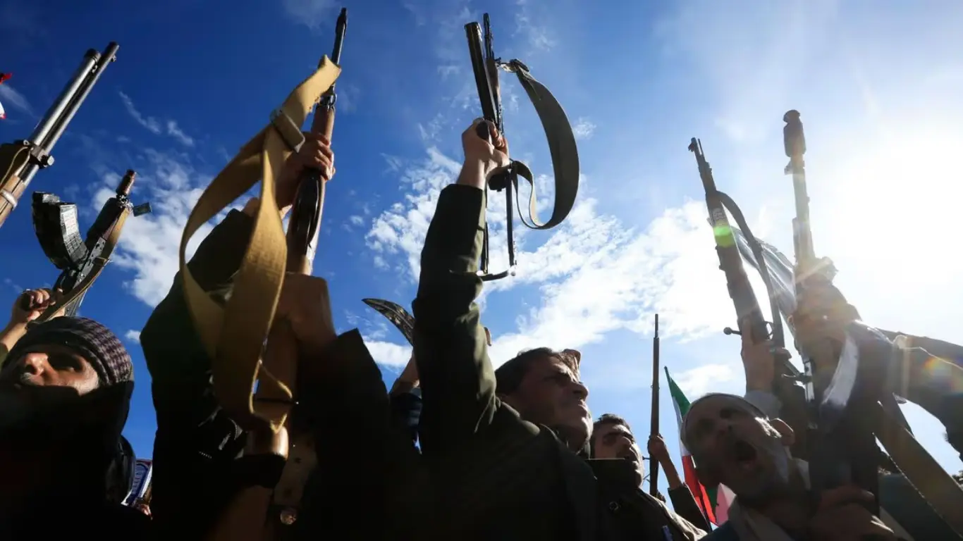 Yaman Eron bilan ittifoqda sionistlarga raketa zarbasi berdi