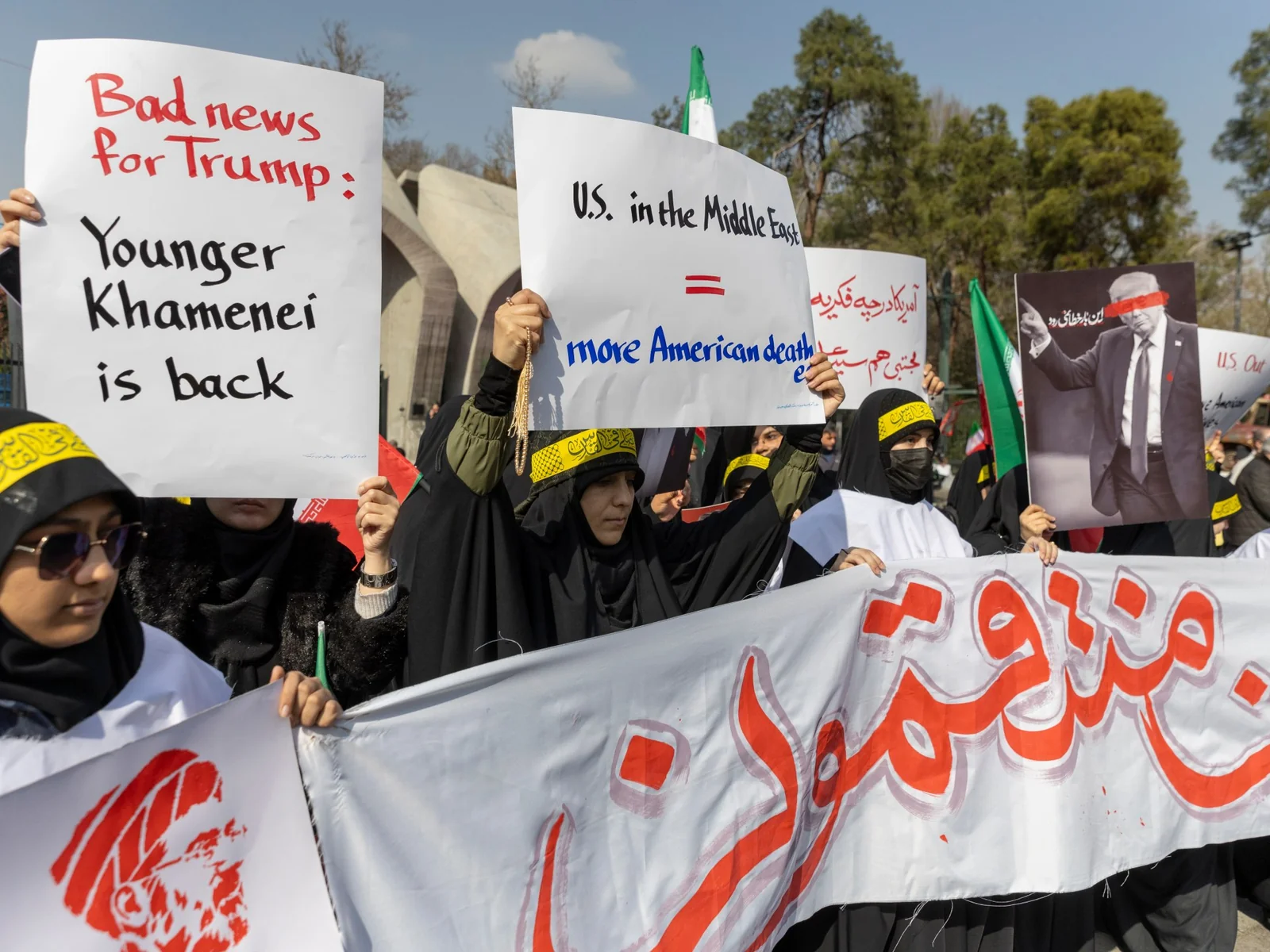 Иран превратил праздник в политическую демонстрацию протеста