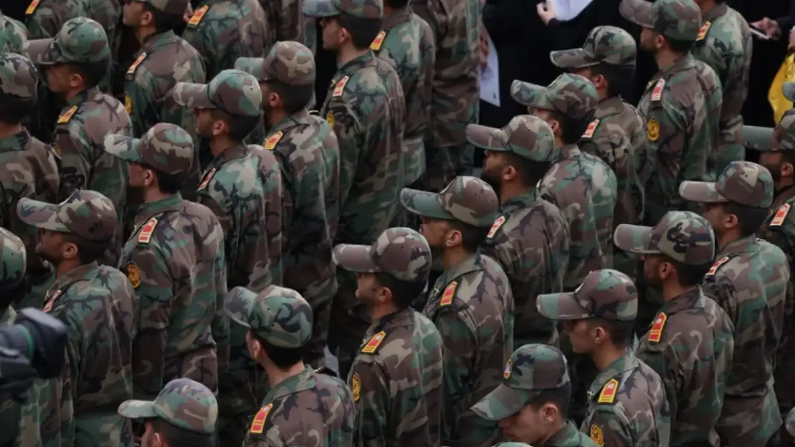 Eron armiyaga chaqirilish yoshi o'n ikki yoshgacha tushirildi