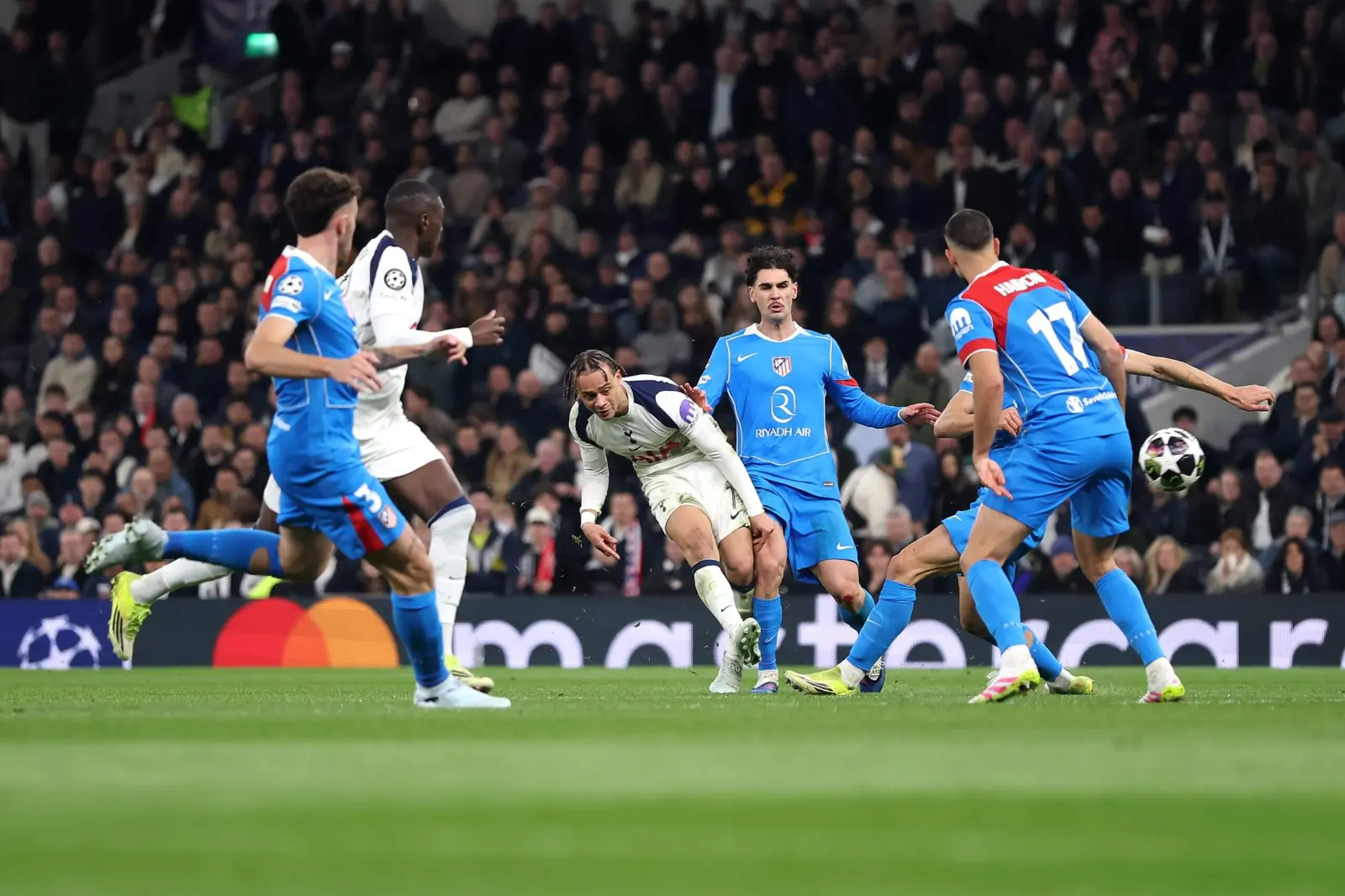 Tottenham defeated Atletico 3:2, but the quarter-final ticket went to the Spanish side