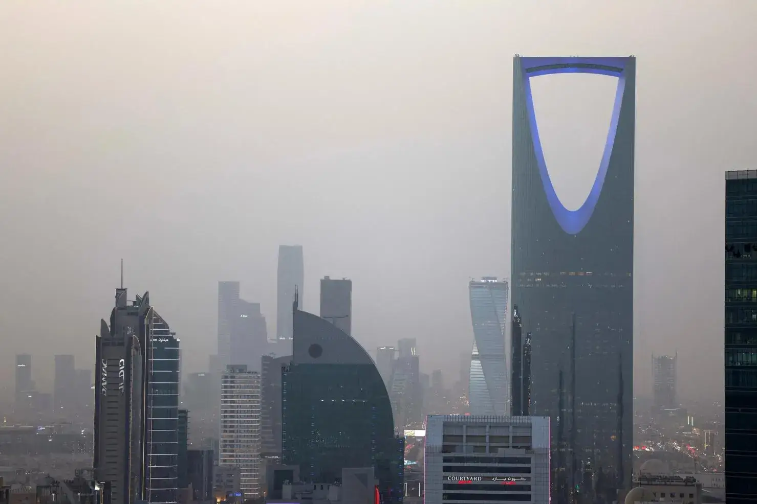 Богатые тратят большие суммы на безопасность