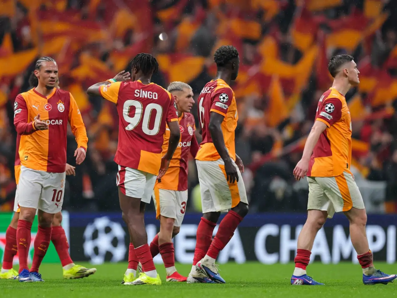 Turkiyada ikki futbolchi sport tikishlari sababli qamalishi mumkin