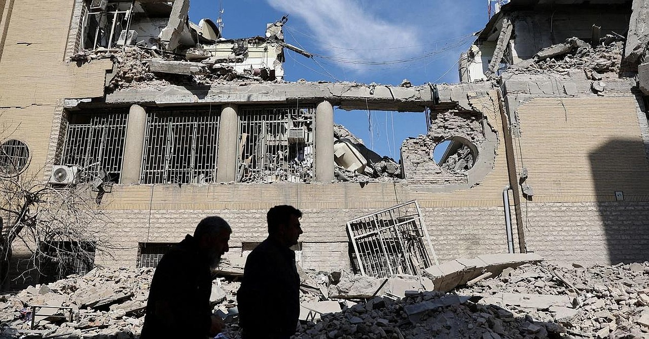 Yaqin Sharqda Harbiy Mojaro Kengaymoqda: Eron Nishonda