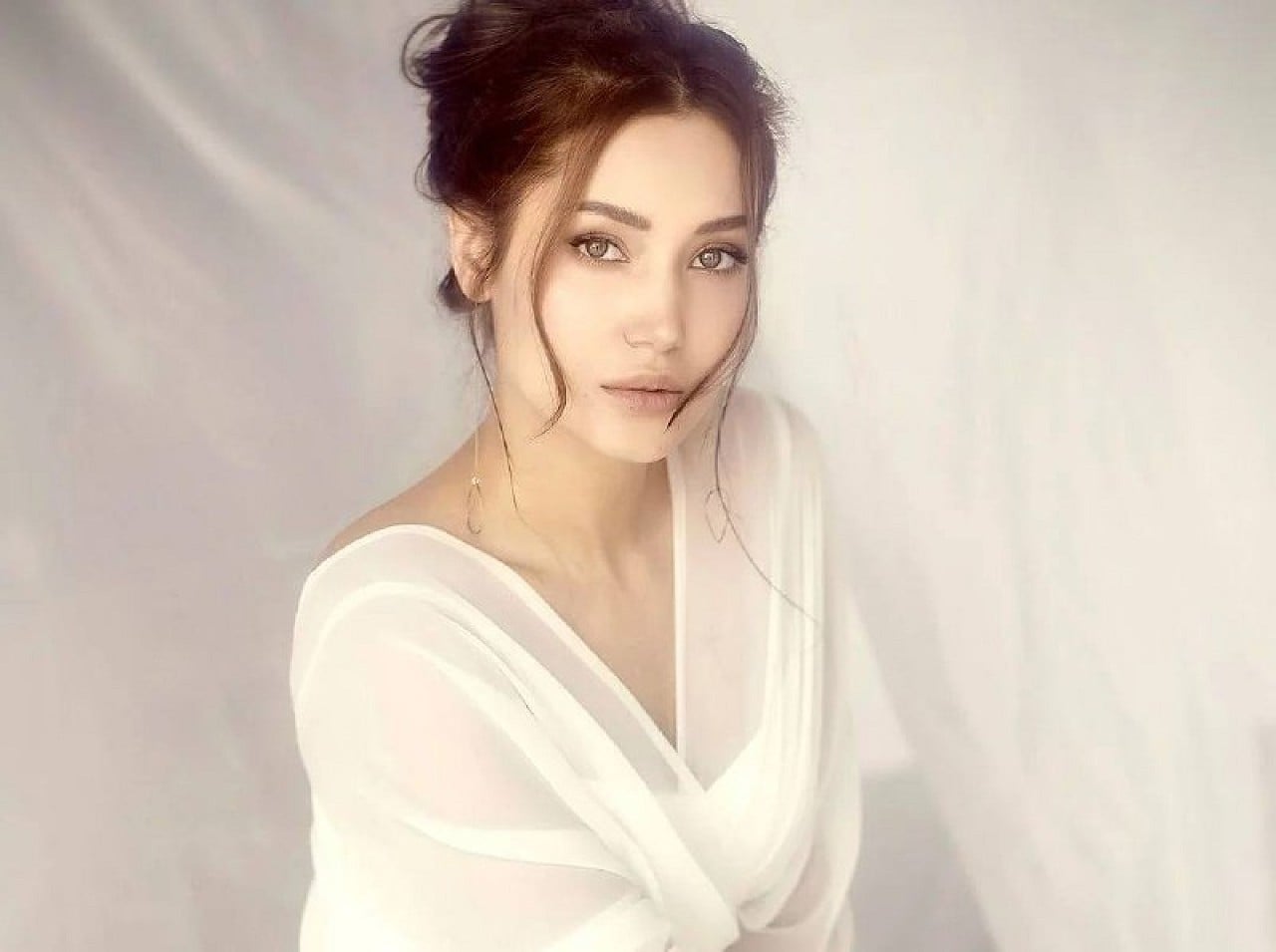 Yulduz Rajabova and Emre Kiviljim are getting married in Tashkent