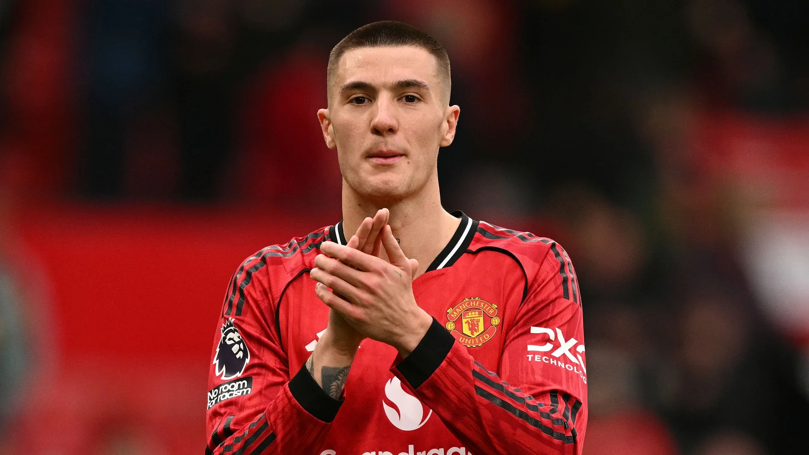 Benyamin Sesko "Manchester Yunayted" safida yirik sovrinlar yutmoqchi