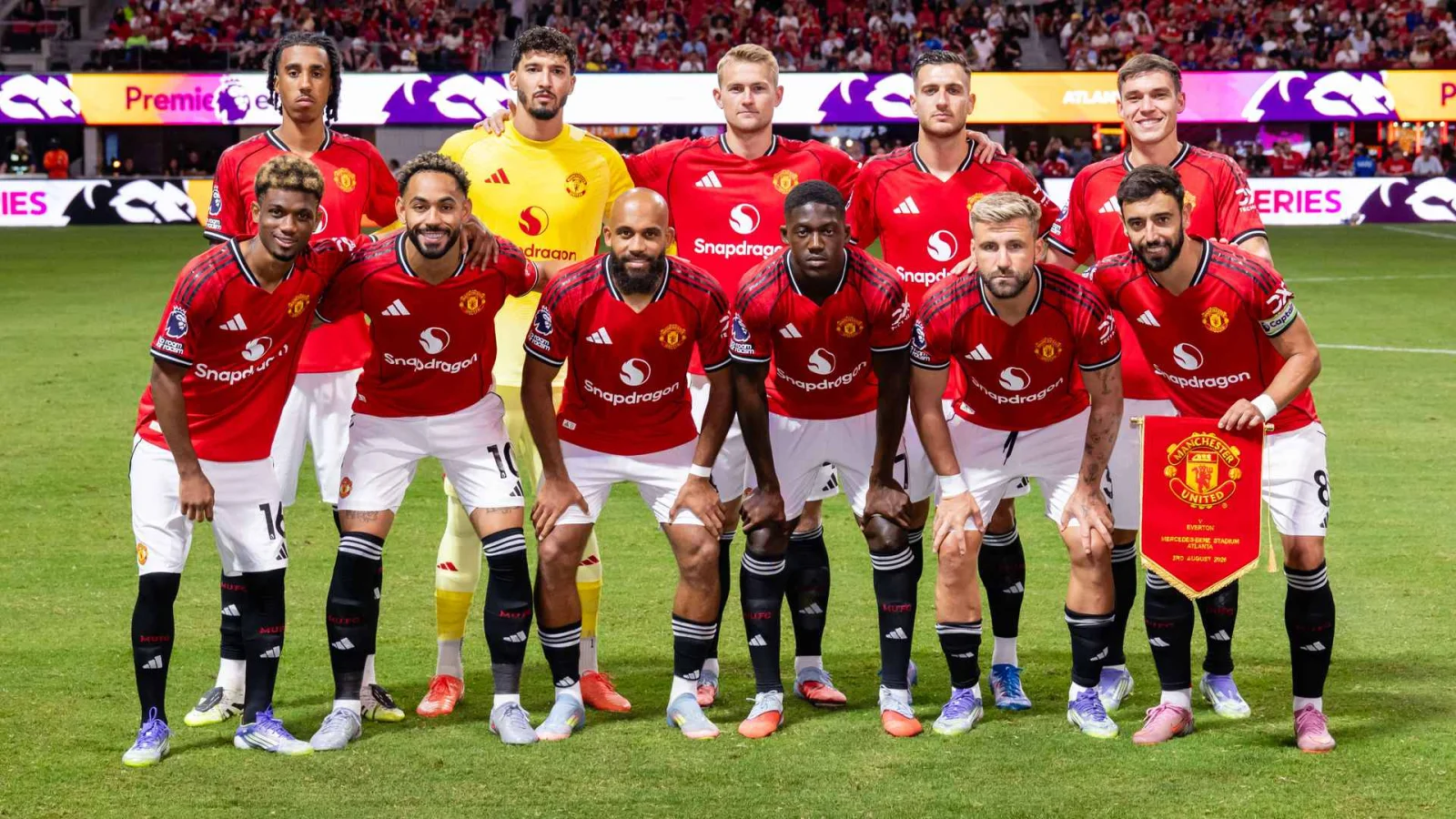 Pol Skoulz Manchester Yunayted tarkibini yangilashni talab qildi