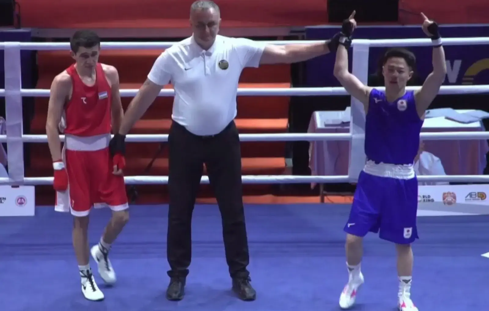 Боксёры Узбекистана соревнуются на чемпионате Азии