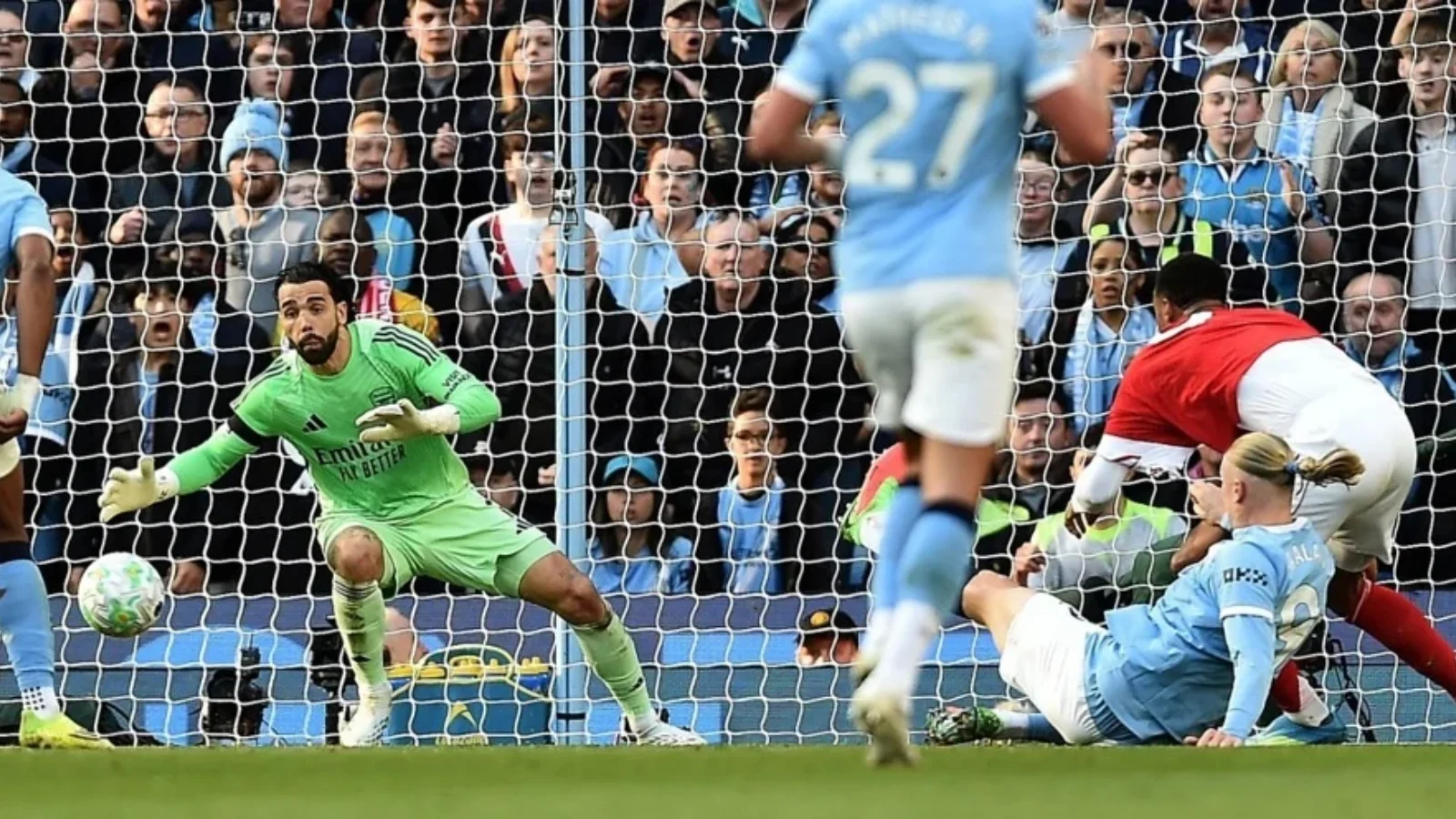 Manchester Siti Arsenalni maglub etib chempionlik poygasini qizitdi