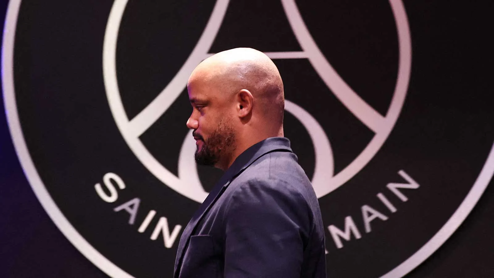 Vinsent Kompani «PSJ» bilan o‘yinda kutilmagan taktik o‘zgarish qildi