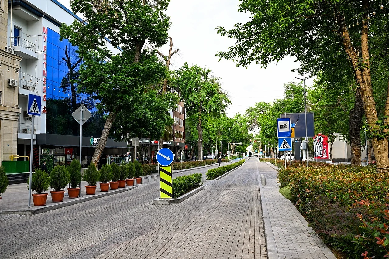 Prezident Toshkentdagi yangi gastronomik turizm ko'chasiga tashrif buyurdi