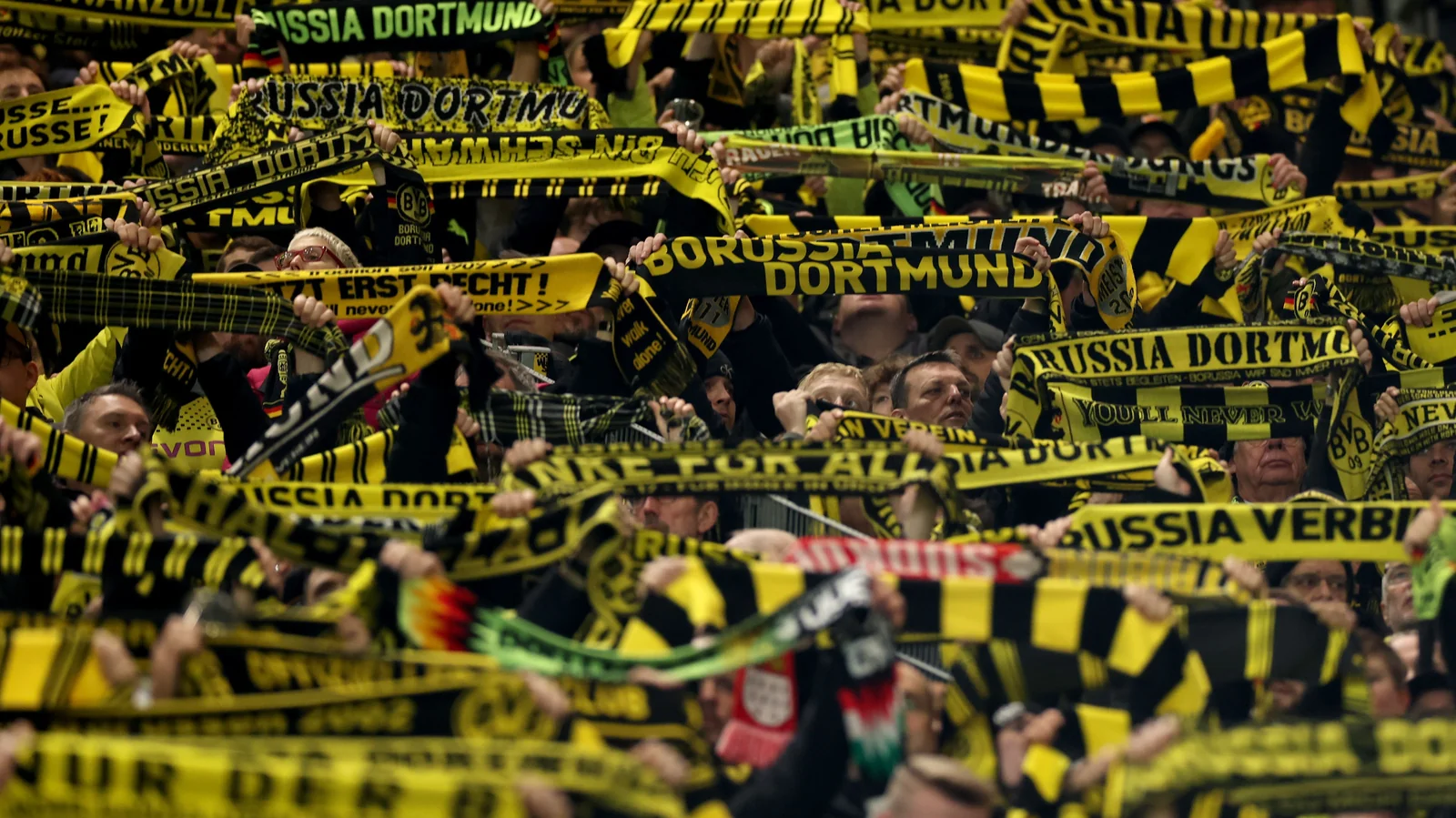 "Borussiya Dortmund" ikki yirik musobaqada g'alaba uchun kurashmoqda