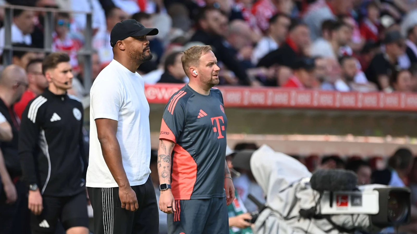 Vinsent Kompani "PSJ"ga qarshi o'yinda "Bavariya"ni boshqara olmaydi